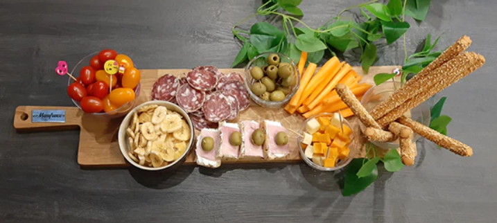 Vous cherchez des idées de cadeaux de noël originaux ? Boîte à thé et planches apéro au rendez-vous !