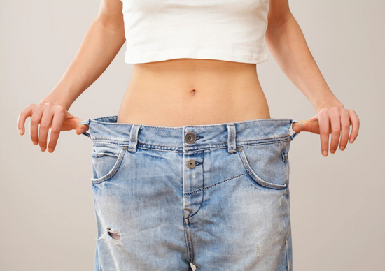 Ceintures sans boucle : l’accessoire discret qui change tout