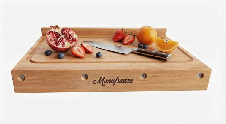 Planche réversible 40 x32 cm Manufrance coté avec rigole et présentation avec fruits